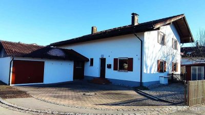 Gepflegte Doppelhaushälfte mit EBK in Altdorf/ Biessenhofen