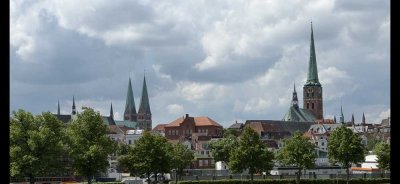 Exklusiver Erstbezug einer  Neubauwohnung direkt am Falkendamm mit Blick über die Lübecker Altstadt