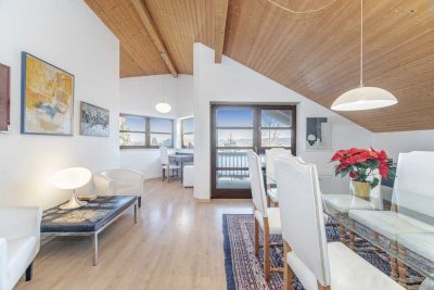 RESERVIERT: 2,5-Zimmer Dachgeschoss-Wohnung mit Seeblick