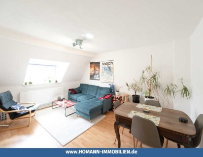 Attraktives Wohnungspaket mit Ausbaupotenzial – Zwei DG-Wohnungen + ausbaufähiger Dachboden in gepfl
