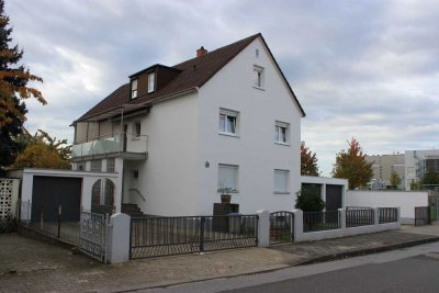 Großzügige 2,5 Zi-DG-Wohnung in Mannheim Waldhof zu vermieten