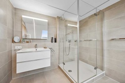 **Gelegenheit** -- Exklusive 4-Zi. Maisonette Wohnung mit Südbalkon --