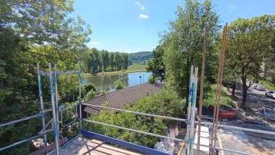 Penthaus mit großer Dachterrasse und Blick auf die Ruhr