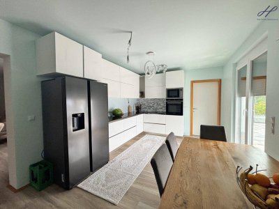 große 5 Zimmer Wohnung mit Dachterrasse