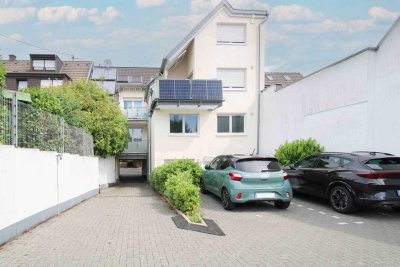 Bezugsfreie Maisonettewohnung mit Haus-im-Haus-Charakter in begehrter Lage von Frechen