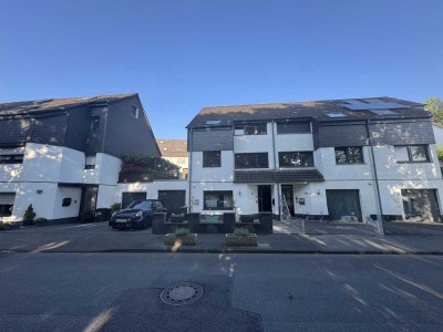 Modernisiertes Einfamilienhaus mit Dachterrasse & Garage – Bezugsfrei 2026, Wuppertal Langerfeld