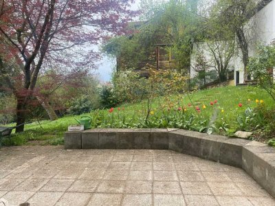 Sanierte 2,5-Zimmer-Garten-Wohnung in Starnberger Bestlage