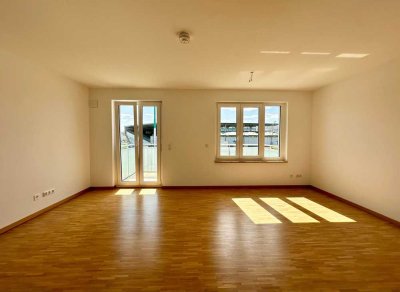 Helle 2-Zimmer-Wohnung mit Balkon in Fürth Ronhof