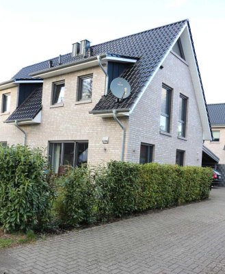 Modernes Wohnen: Doppelhaushälfte in Oldenburg-Bümmerstede