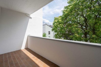 Hochwertig sanierte 2-Raumwohnung mit Balkon in Bestlage von Pempelfort!