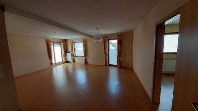 Attraktive 2-Zimmer-Wohnung mit Balkon und EBK in Elz