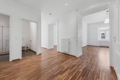 Modern saniertes 4-Zimmer Altbaujuwel mit Balkon in zentraler Lage