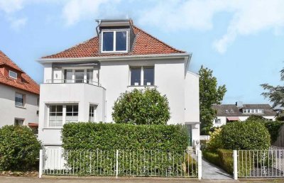 Repräsentative Kaffeemühle mit Charakter – 3 Etagen, vollsaniert, Traumterrasse
