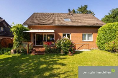 Einziehen & Wohlfühlen - Modernisiertes geräumiges Haus mit Garten & Garage