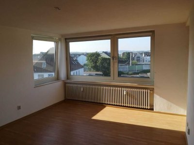 Komfortable 2-ZKB-Wohnung mit lichtdurchflutetem Balkon