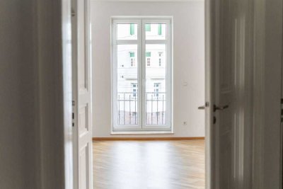 2 Zimmer I modernes Bad mit Wanne I Balkon I offene Küche mit Einbauküche
