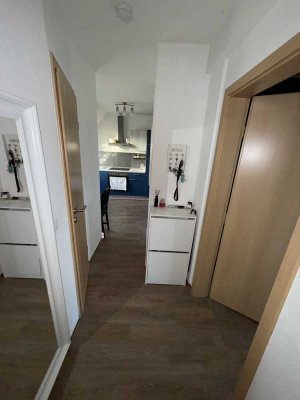 Nachmieter gesucht zum 01.12. – 2-Zimmer-Wohnung mit Seeblick in Rostock