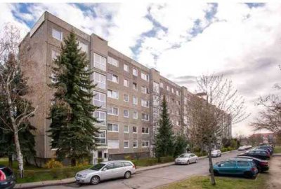 Jetzt zugreifen: familienfreundliche 4-Zimmer-Wohnung (WBS) mit Balkon und Wanne