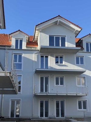 Barrierefreie 3-Zi-Wohnung in gehobener Bauweise mit Balkon zentrumsnah in Grafing. Erstbezug!