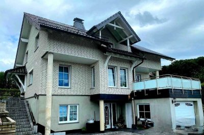 Topausgestattetes Architektenhaus Wohlfühlambiente hochwertige Ausstattung Terrassen Loggia Garage