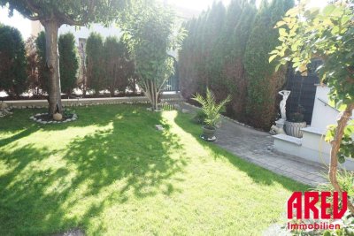 Top gepflegtes und sehr gut ausgestattetes Reihenhaus in bester Wohnlage