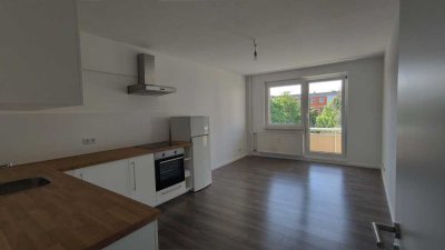 *Kapitalanlage vermietet * sanierte 4- Zimmer-Wohnung mit EBK in Magdeburg