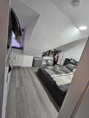 465.0 € - 43.0 m² - 2.0 Zi.