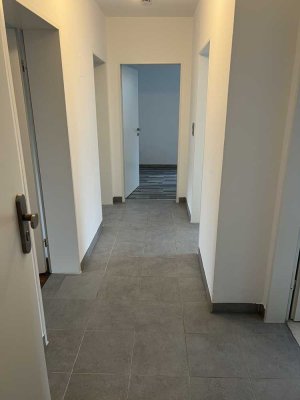 Geschmackvolle Wohnung mit drei Zimmern in München (Kreis)