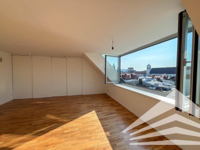 2 Zimmer Penthousewohnung mit Terrasse in Bestlage am Tummelplatz!