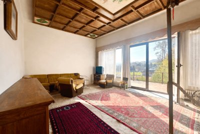 GROSSE VILLA MIT PARKGARTEN IM LUFTKURORT