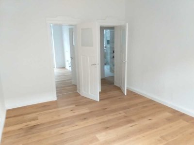 Helle, stilvolle 2,5-Zimmer-Hochparterre-Wohnung mit  großem Balkon in Brandenburg an der Havel