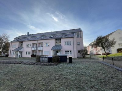 Gut geschnittene Erdgeschosswohnung mit kleinem Gartenanteil in Grüna