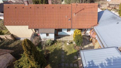 [Kaufanbot erhalten] Haus mit Aussicht über Hausbrunn - für nur 94.500,-