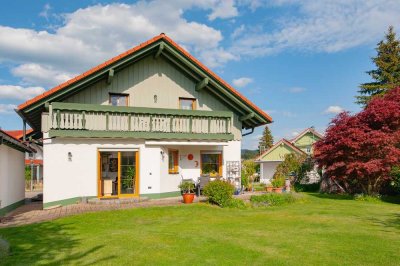 Charmantes Einfamilienhaus mit Einliegerpotenzial und großem Garten in Gestratz