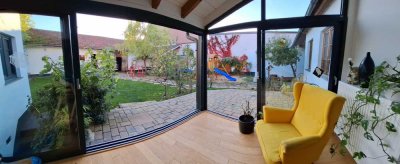 Idyllisches, modernes Einfamilienhaus mit Südgarten von privat