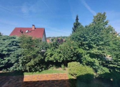 Erstbezug nach Sanierung:  2,5-Zimmer-ELW mit EBK und FBH