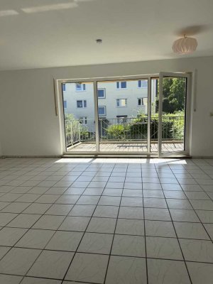 Modern geschnittene 2,5-Zimmer-Wohnung mit Balkon in ruhiger Lage von Heiligenhaus