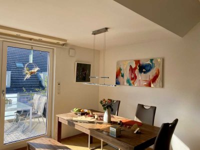 Exklusive 3-Zimmer-Dachgeschosswohnung mit Südwest-Balkon &
gehobener Ausstattung in Garching