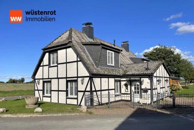 PROVISIONSFREI: Doppelhaushälfte mit flexibel nutzbarem Nebengebäude auf großem Grundstück nahe Bad