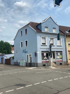 Vielseitig nutzbares Mehrfamilienhaus in St. Ingbert-Mitte