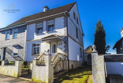 Ideal für Familien - Doppelhaushälfte mit weitläufigem Garten und 
großfl