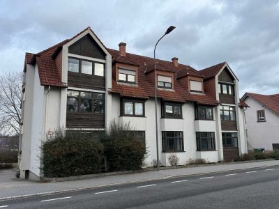 ++ Helle und gemütliche 2 ZKBLoggia Wohnung im DG eines Mehrparteienhauses in LD-Stadt! ++