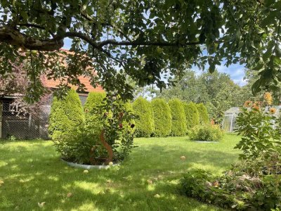 Familiendomizil im Grünen! Einfamilienhaus mit Ausbaupotenzial in Stralendorf zu verkaufen