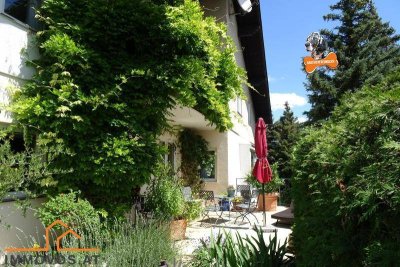 EXKLUSIVE, GROSSZÜGIGE FAMILIENVILLA IN GRÜNRUHELAGE, GARTEN; 3 Freiflächen, 4 Stellplätze