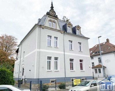 Zentrale 3-Raumwohnung mit Gartennutzung, Stellplatz & Einbauküche