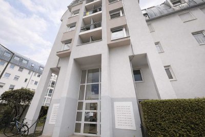 Attraktive 2-Zimmer-Wohnung mit Wintergarten in zentraler Lage von Fürth – ideale Kapitalanlage