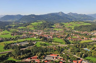 Helle 3-Zimmer-Wohnung mit sonnigem Balkon und Blick auf die Berge