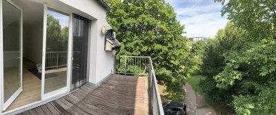 Attraktive und neuwertige 4-Zimmer-Wohnung mit lux. Innenausstattung mit Balkon und EBK in Herford