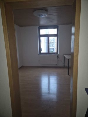 Ein Zimmer in 4er WG frei ab 1.Juli
