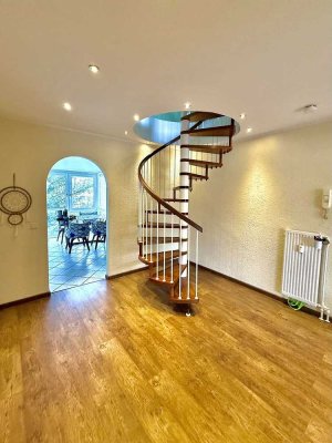Großzügige Maisonette mit 5 Zimmern, zwei Terrassen und lichtdurchflutetem Wohnkonzept